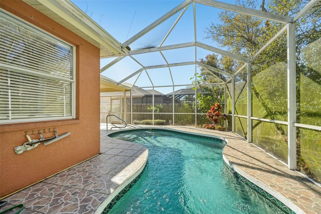 7310 38th Court E, Sarasota, FL 34243 Photo