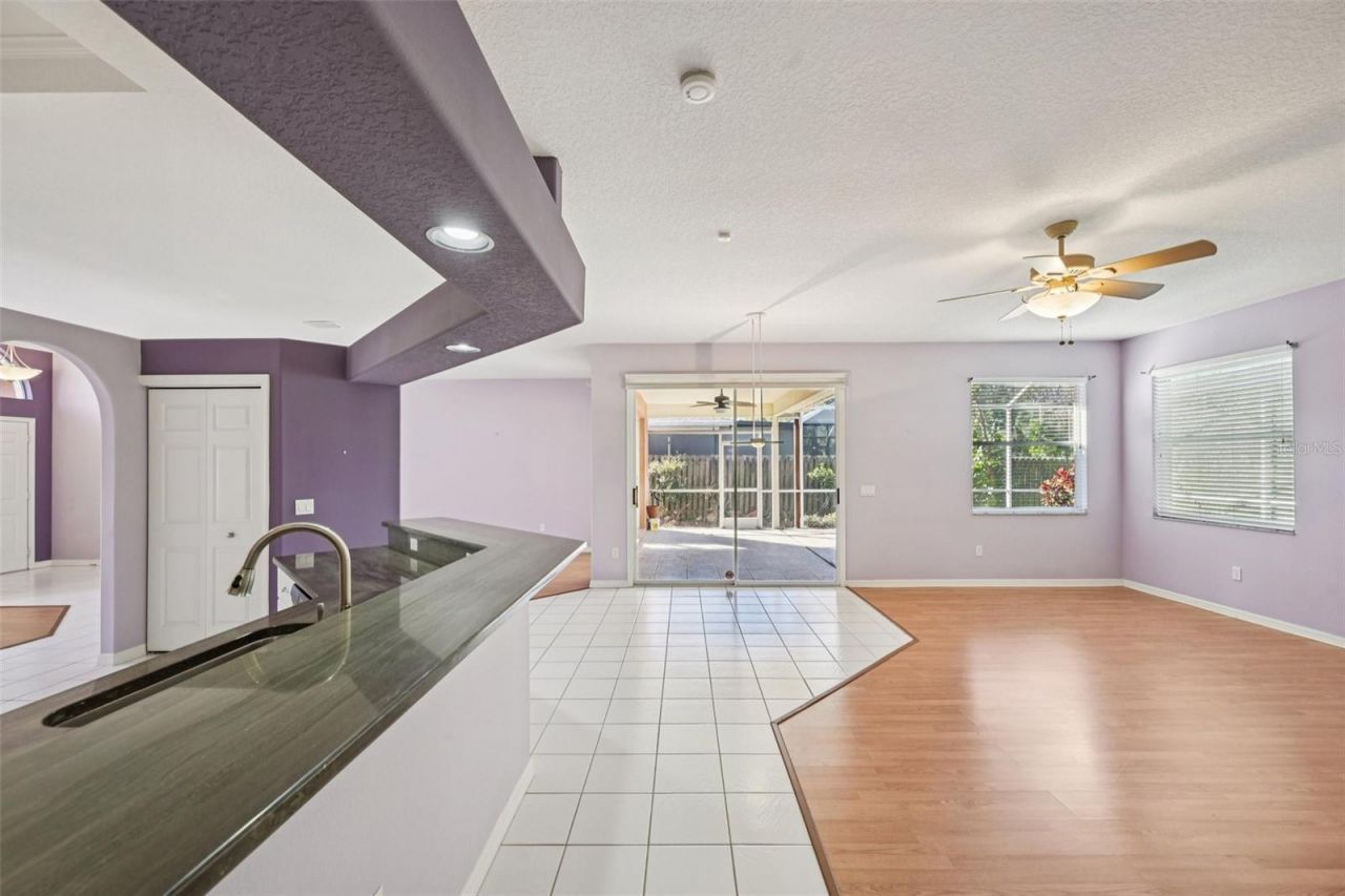 7310 38th Court E, Sarasota, FL 34243 Photo