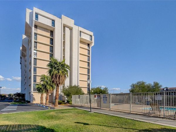 3930 University Center Drive , Unit 804, Las Vegas, NV 89119