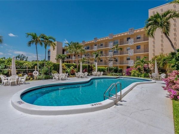 2145 Pierce St, Unit 326, Hollywood, FL 33020