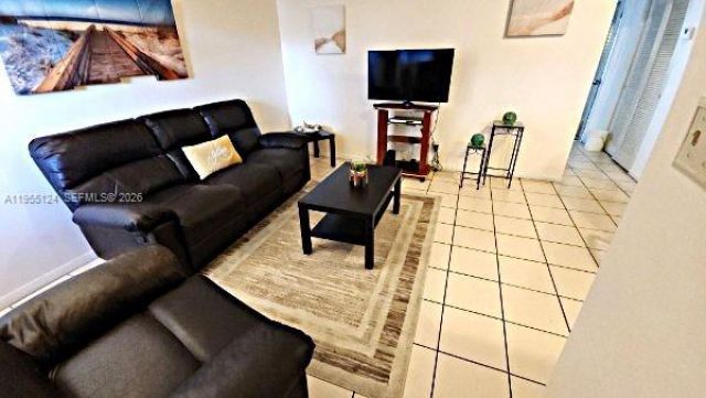 2145 Pierce St, Unit 326, Hollywood, FL 33020 Photo