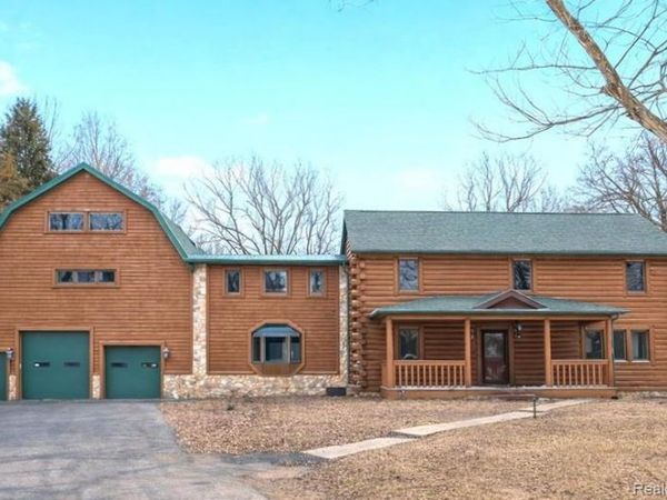 1747 Center Drive, Bedford Twp, MI 48182