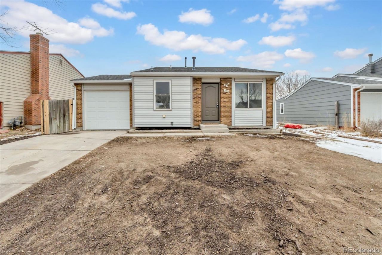 236 Jefferson Drive, Bennett, CO 80102 Main Photo