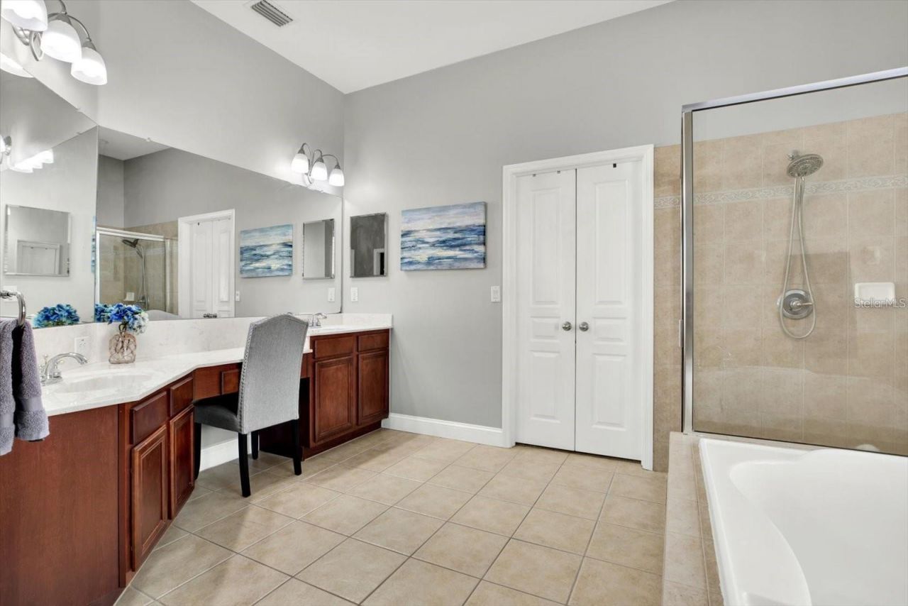 7023 Derwent Glen Circle, Land O Lakes, FL 34637 Photo