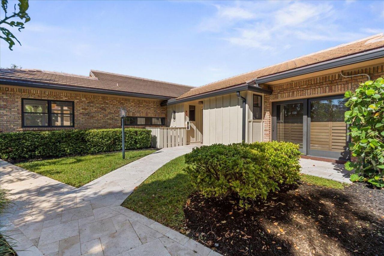 11890 SE Hill Club Terrace, Unit 104, Jupiter, FL 33469 Photo