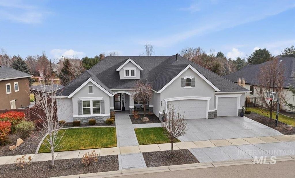 6590 N Fairborn Ave, Meridian, ID 83646 Main Photo