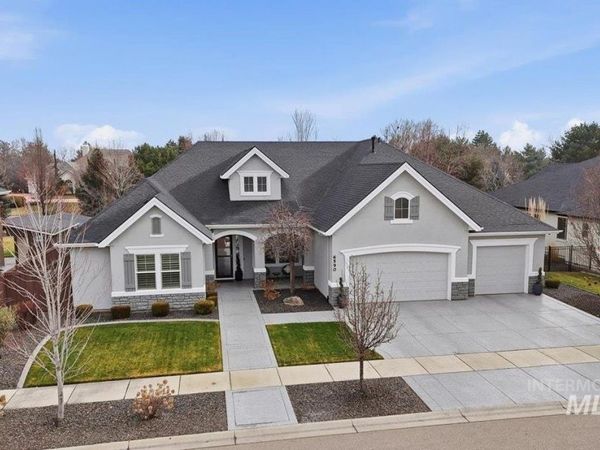 6590 N Fairborn Ave, Meridian, ID 83646
