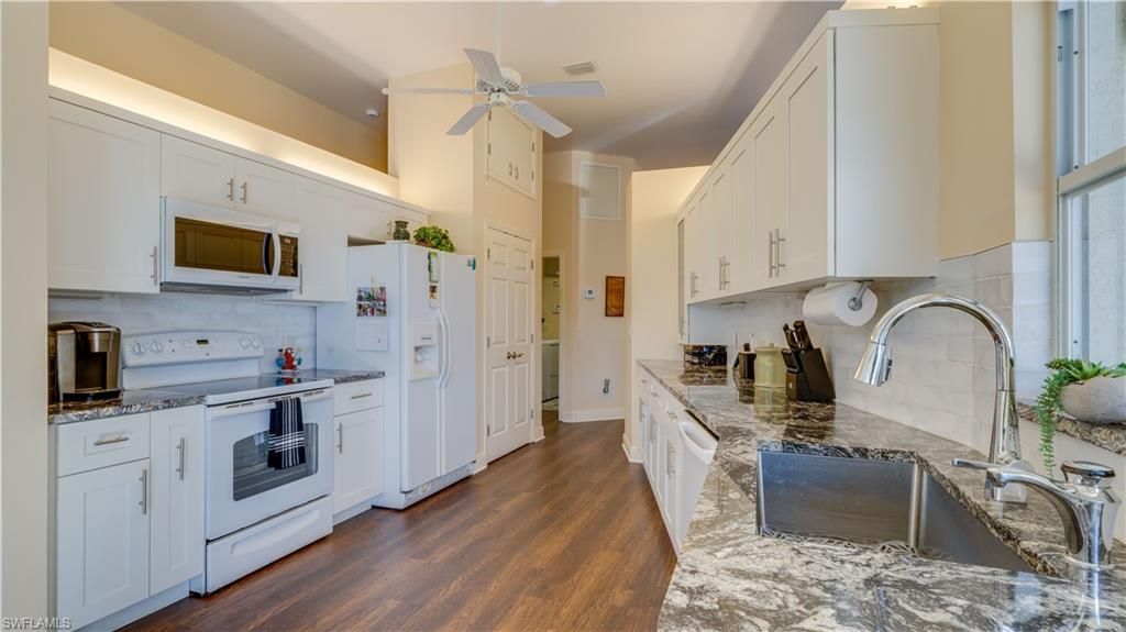 2206 Coral Point Dr, Cape Coral, FL 33990 Photo