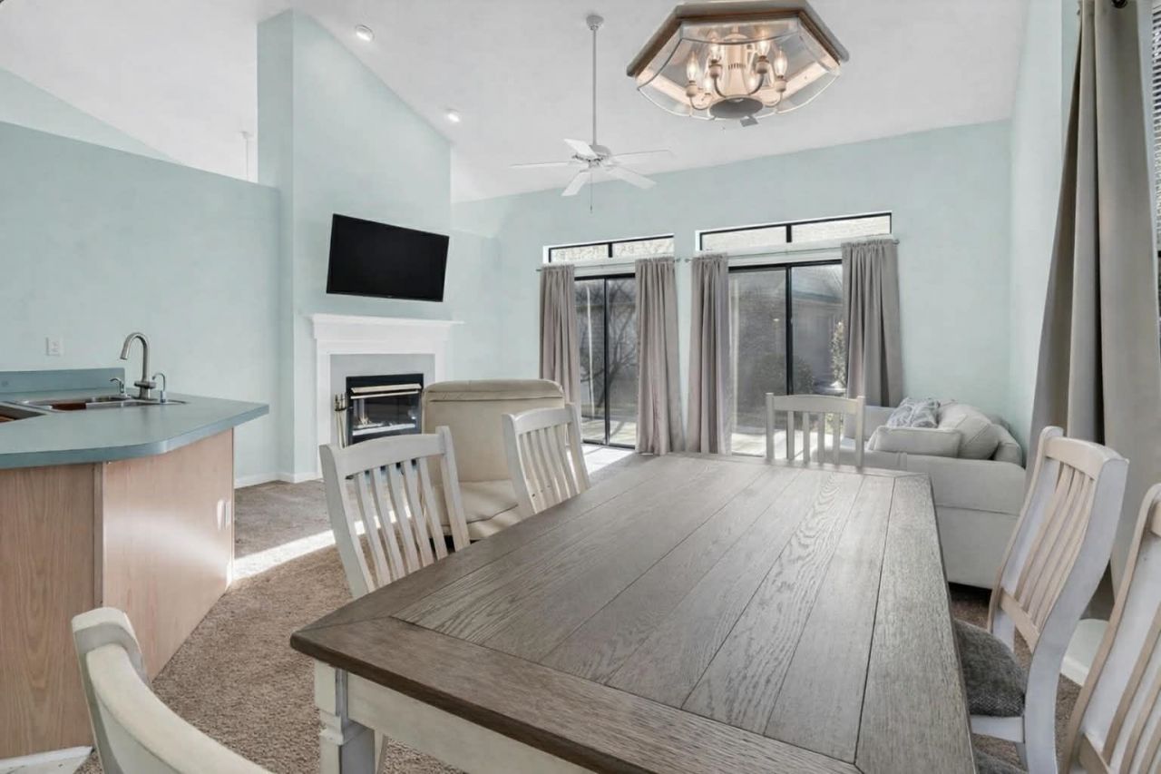 101 Linden Circle Photo 12