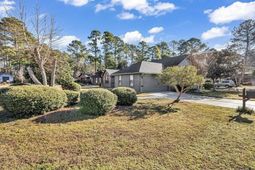 101 Linden Circle photo 4