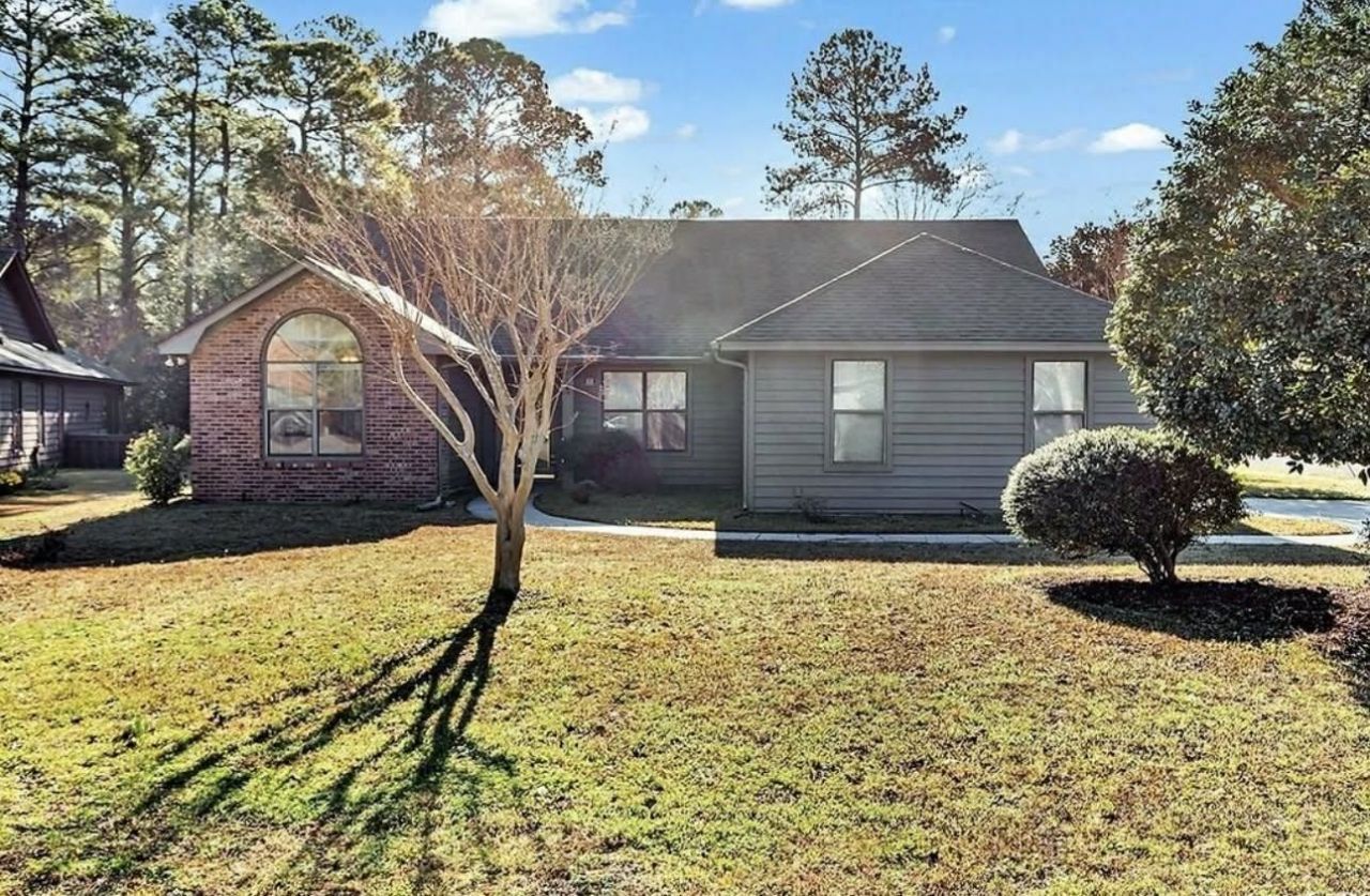 101 Linden Circle Photo 4