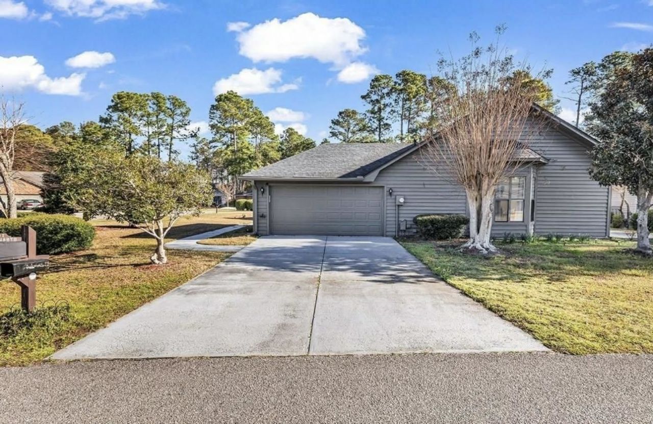 101 Linden Circle Photo 5