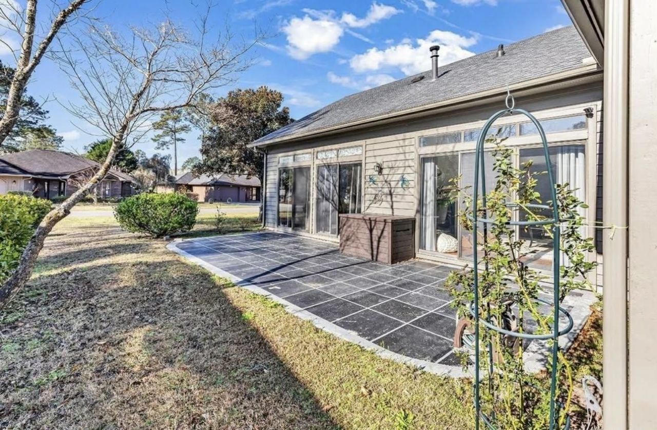 101 Linden Circle Photo 6