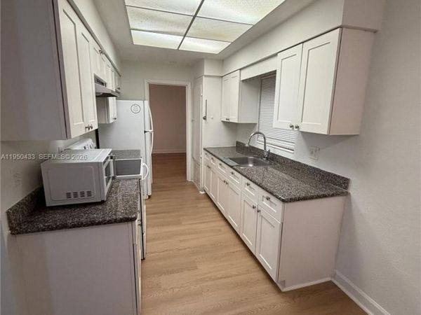 1221 NW 5th Ave, Fort Lauderdale, FL 33311