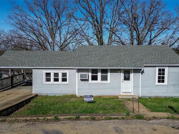 109 Clara Avenue , Potosi, MO 63664