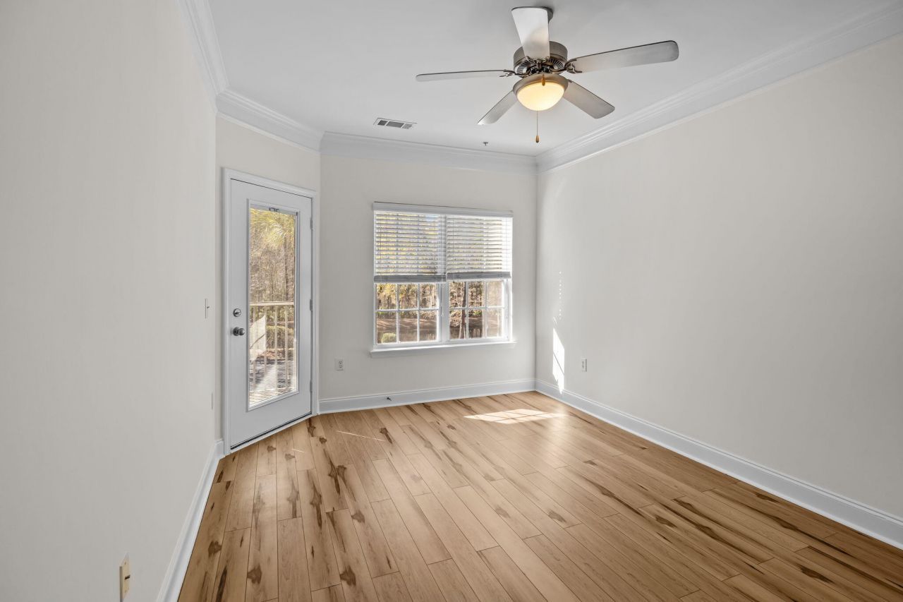 1416 Basildon Road Photo 12