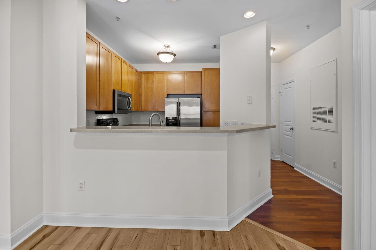 1416 Basildon Road Photo 4