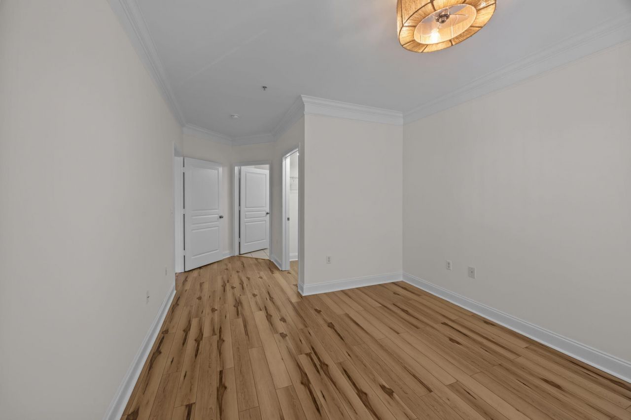 1416 Basildon Road Photo 8