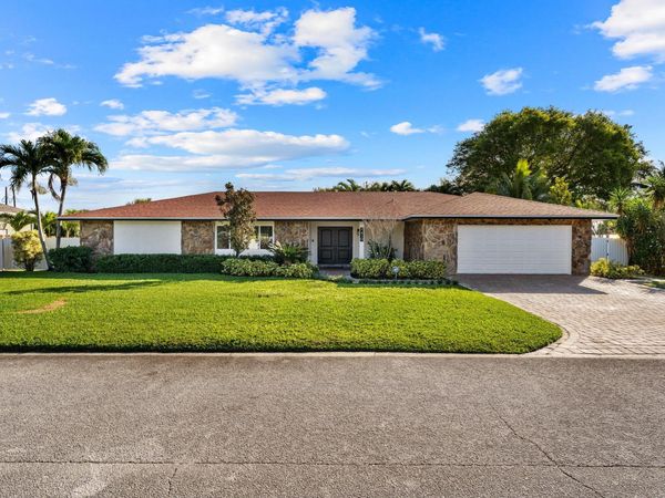 7410 Venetian Way, Lake Clarke Shores, FL 33406