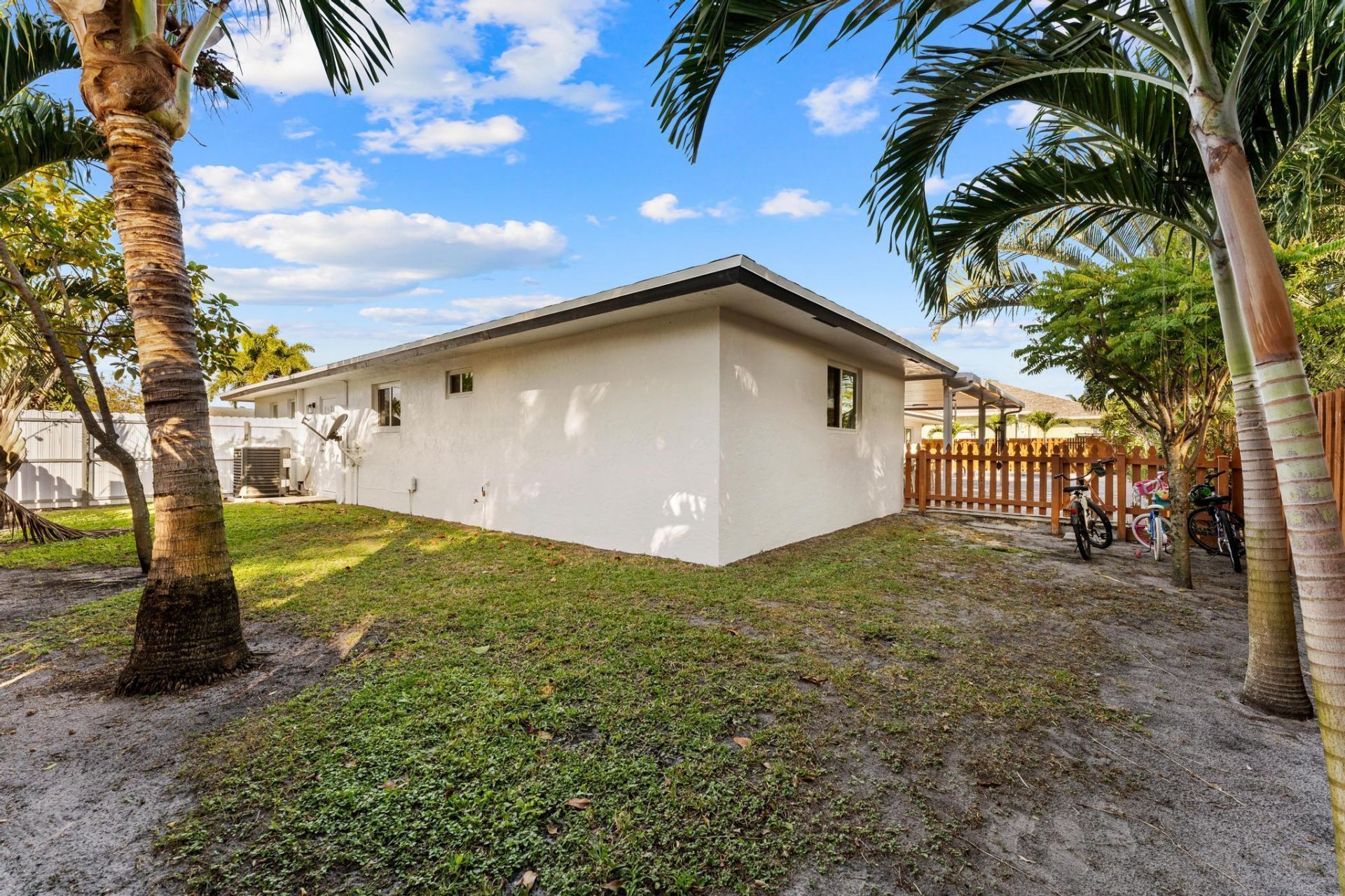 7410 Venetian Way, Lake Clarke Shores, FL 33406 Photo