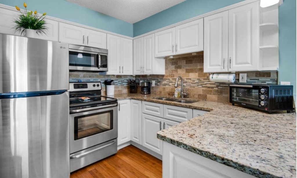 3600 Thomas Drive, Unit C104, Panama City, FL 32408 Photo