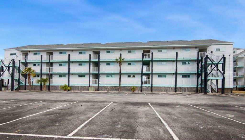 3600 Thomas Drive, Unit C104, Panama City, FL 32408 Photo