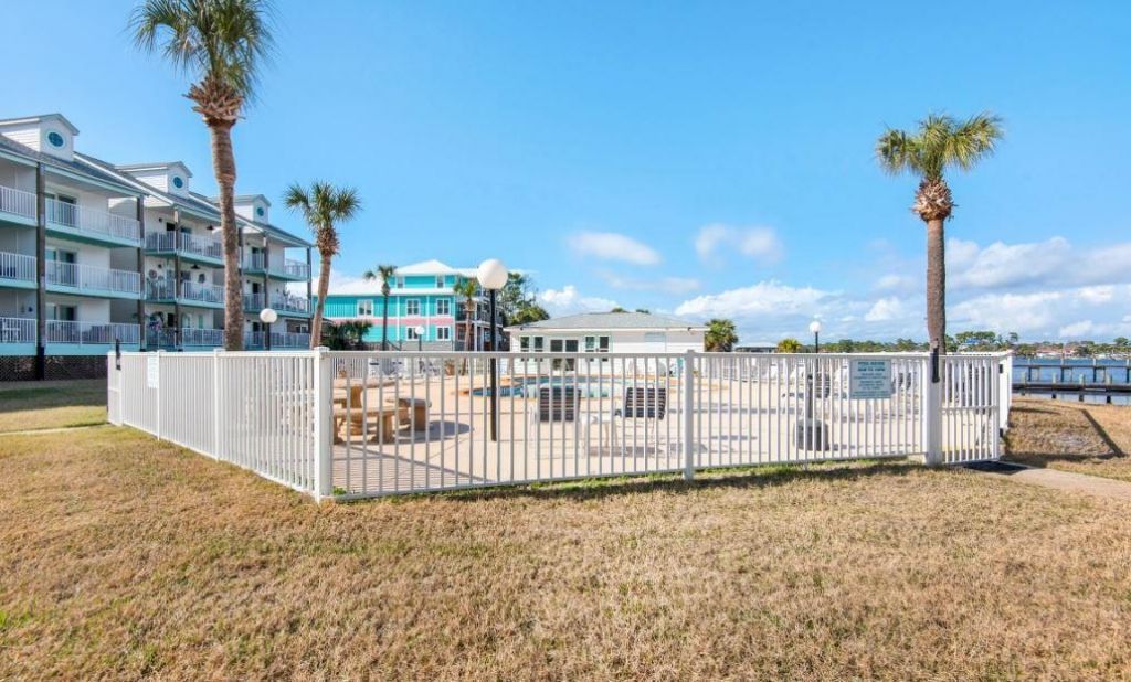 3600 Thomas Drive, Unit C104, Panama City, FL 32408 Photo