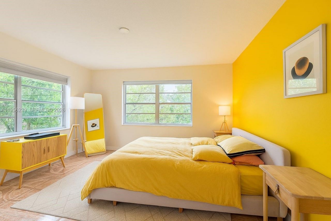 13101 Memorial Hwy, Unit 215, North Miami, FL 33161 Photo