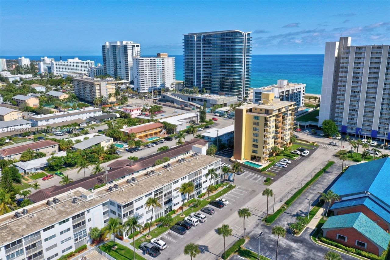 3221 NE 8th St, Unit 103, Pompano Beach, FL 33062 Photo