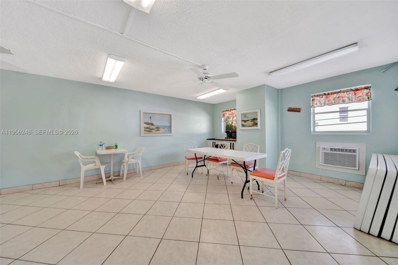 3221 NE 8th St, Unit 103, Pompano Beach, FL 33062 Photo