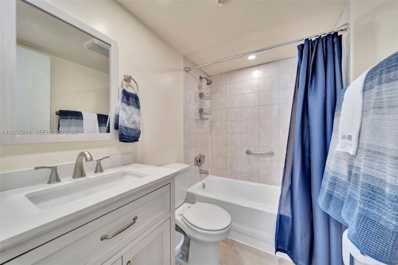 3221 NE 8th St, Unit 103, Pompano Beach, FL 33062 Photo