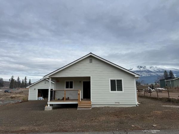 1523 Alameda Avenue, Weed, CA 96094