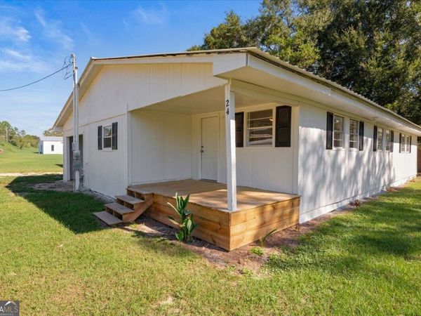 24 Sangster Road, Jesup, GA 31545