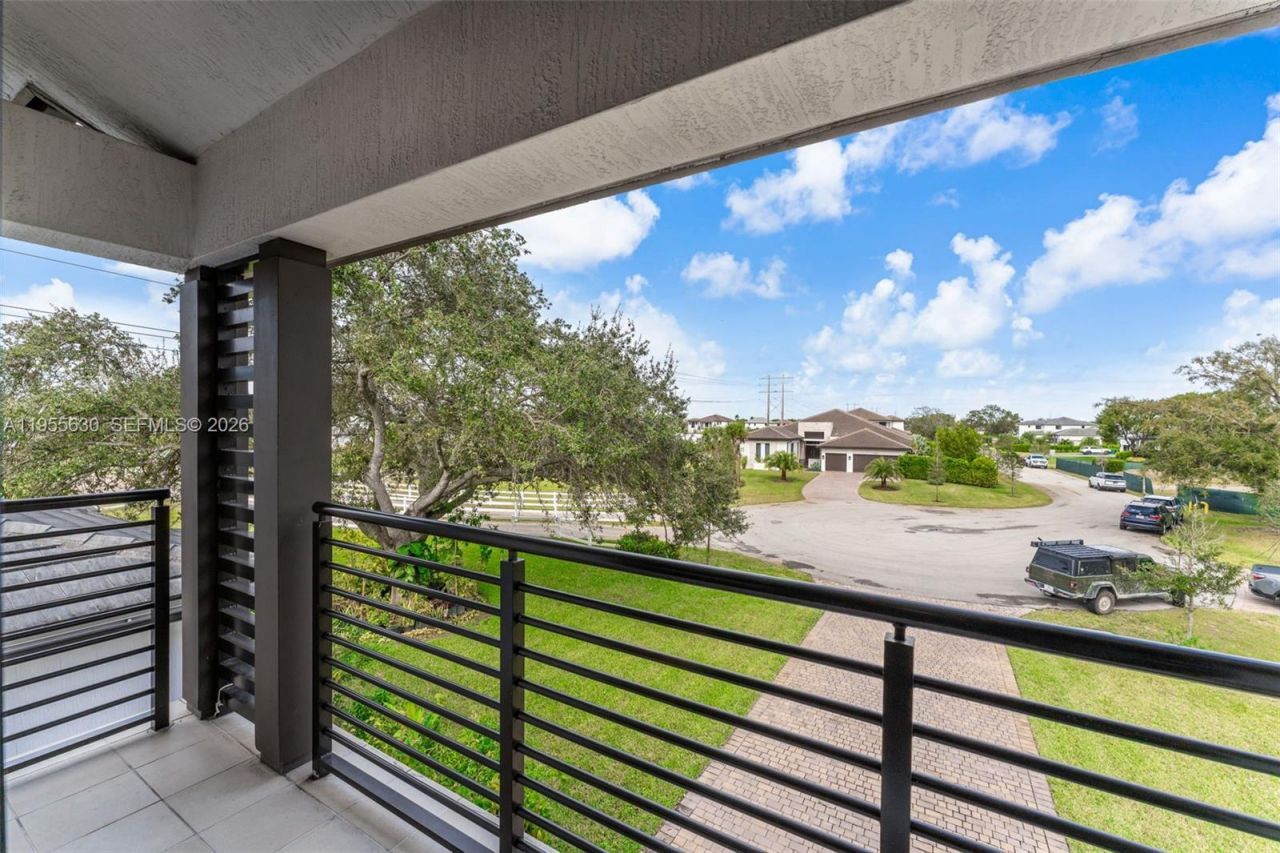 4950 SW 158th Avenue, Southwest Ranches, FL 33331 Photo