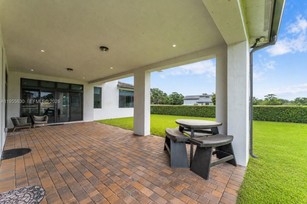 4950 SW 158th Avenue, Southwest Ranches, FL 33331 Photo