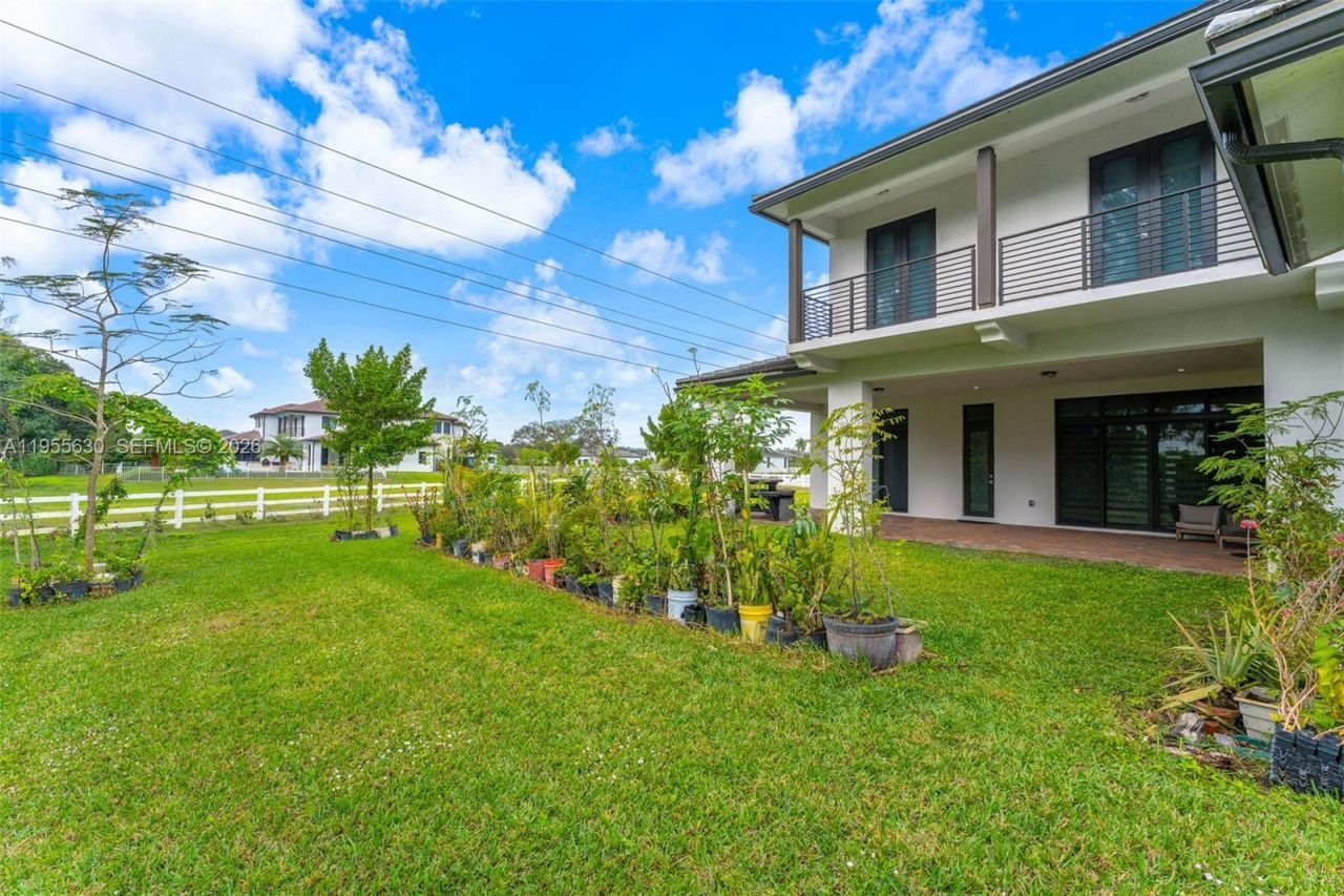 4950 SW 158th Avenue, Southwest Ranches, FL 33331 Photo