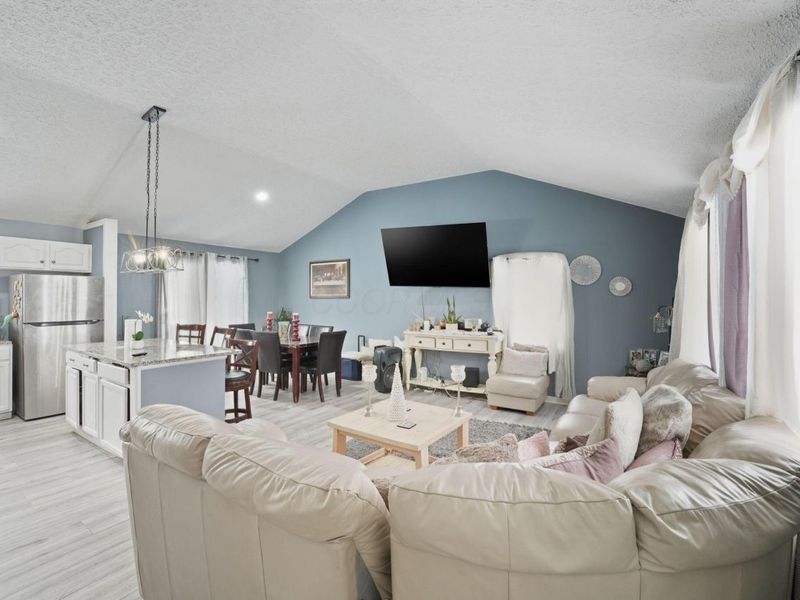 4859 Folger Drive, Columbus, OH 43227 Photo 4