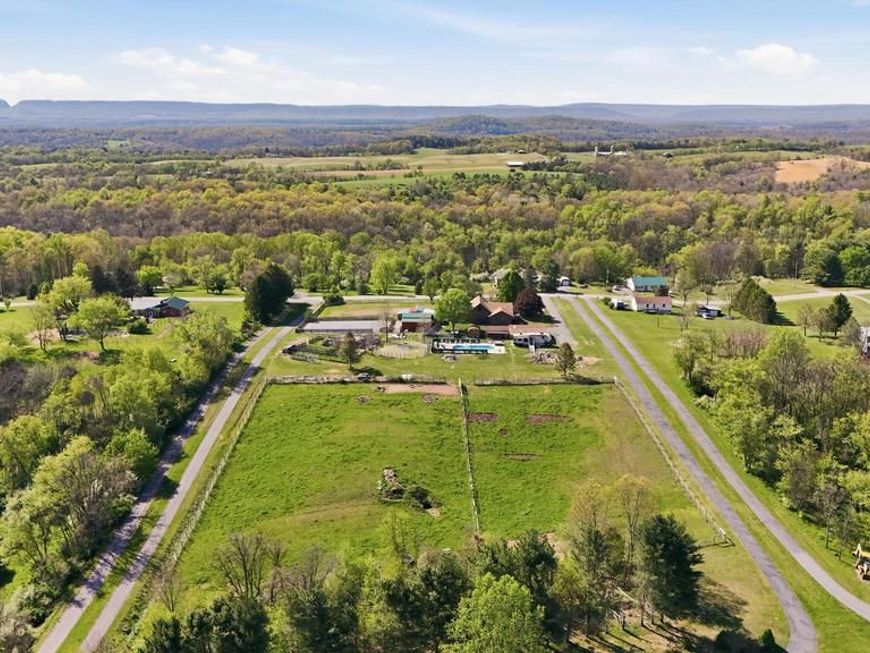 14507 Heavenly Acres Ridge, Hancock, MD 21750 Main Photo