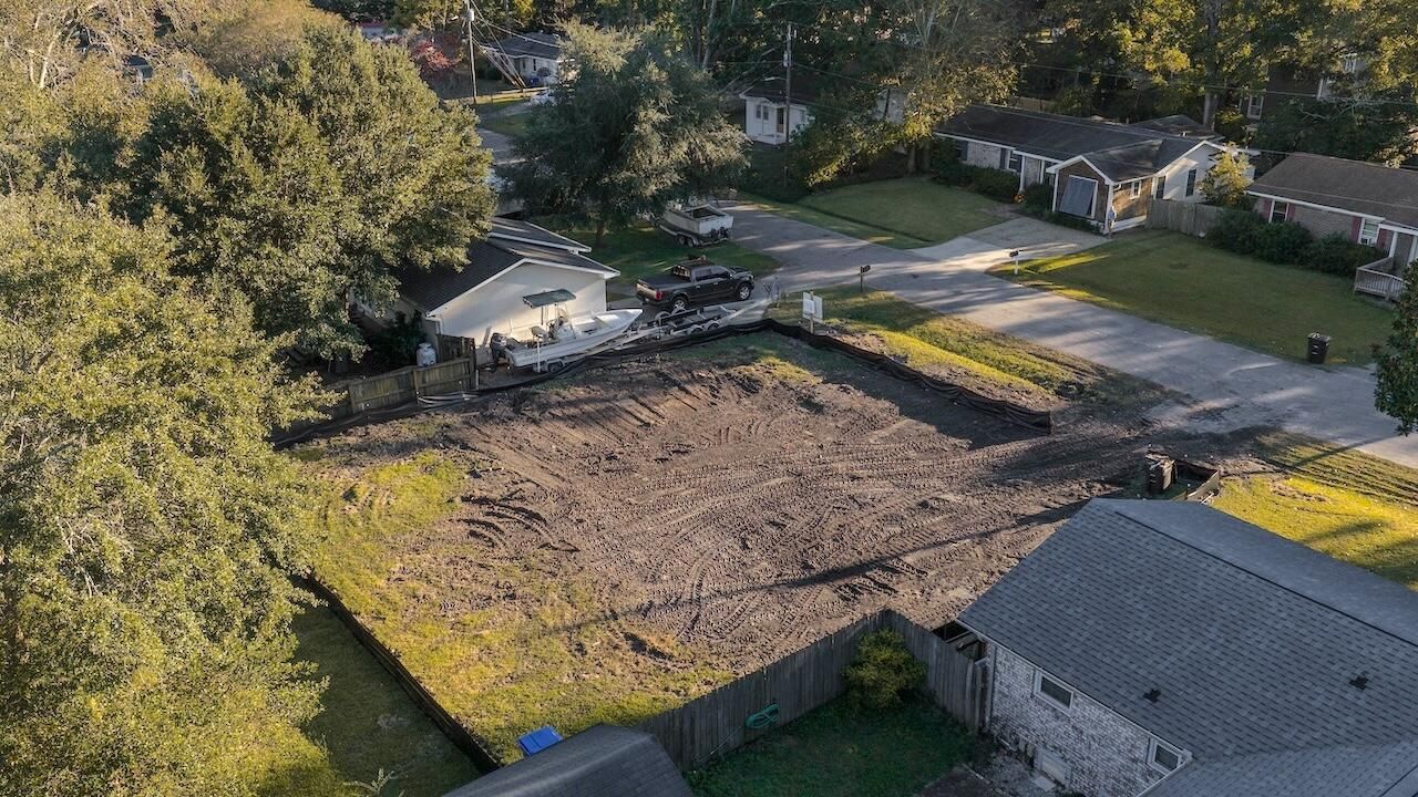 894 Randall Drive Photo 11