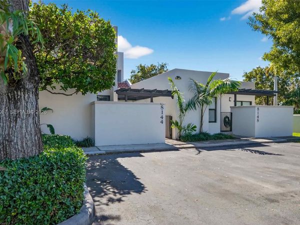 8144 SW 86th Ter, Miami, FL 33143