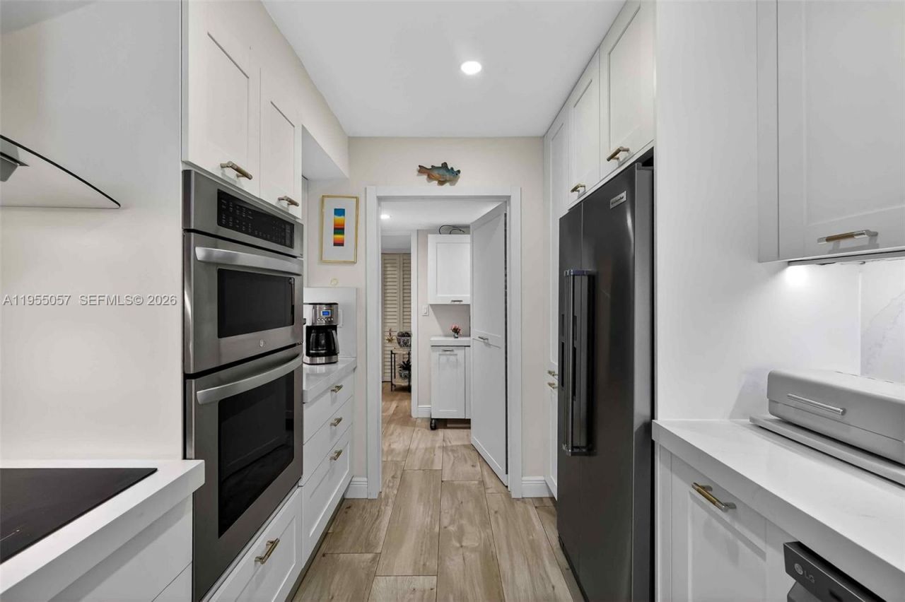 8144 SW 86th Ter, Miami, FL 33143 Photo