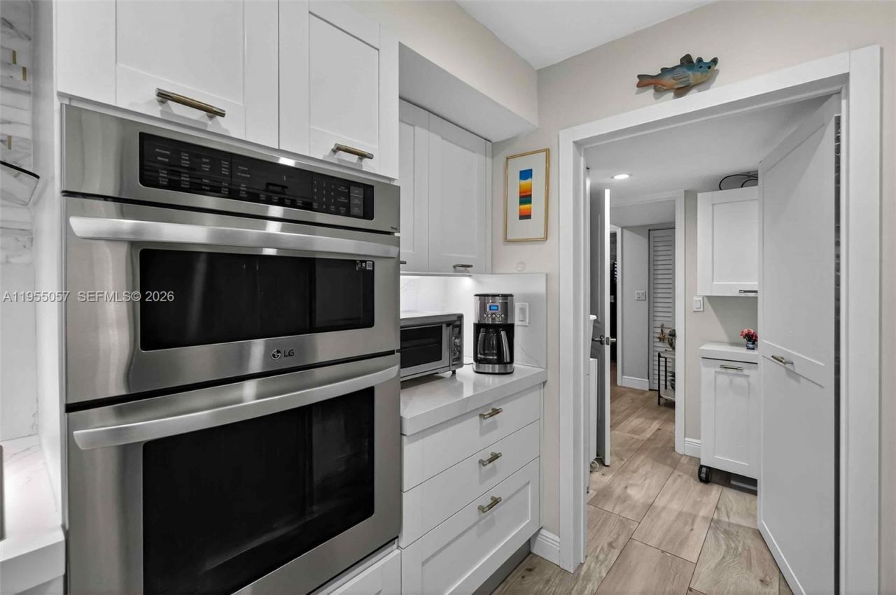 8144 SW 86th Ter, Miami, FL 33143 Photo