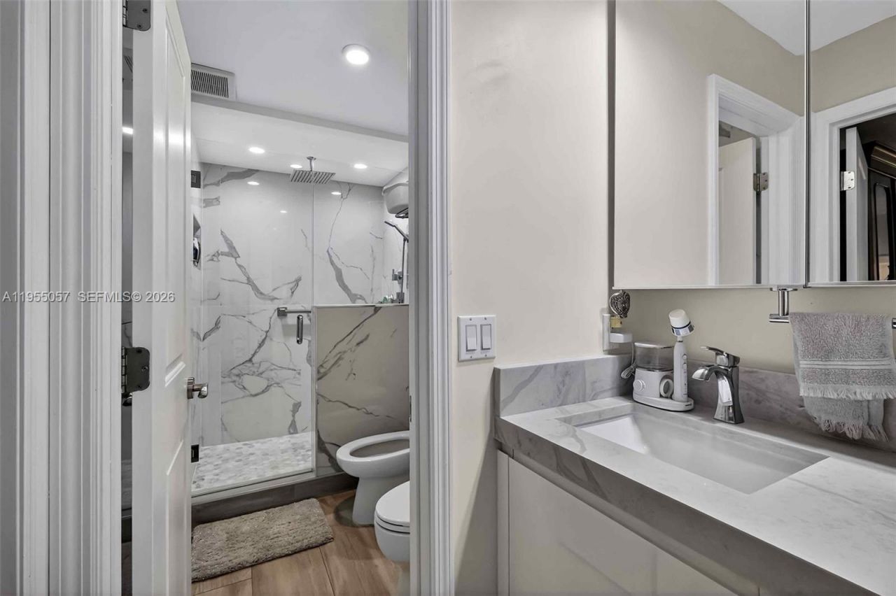 8144 SW 86th Ter, Miami, FL 33143 Photo