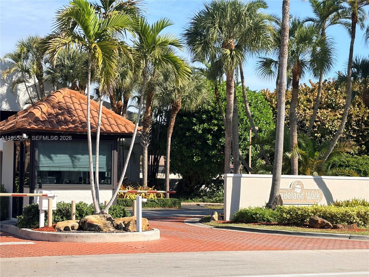 8144 SW 86th Ter, Miami, FL 33143 Photo