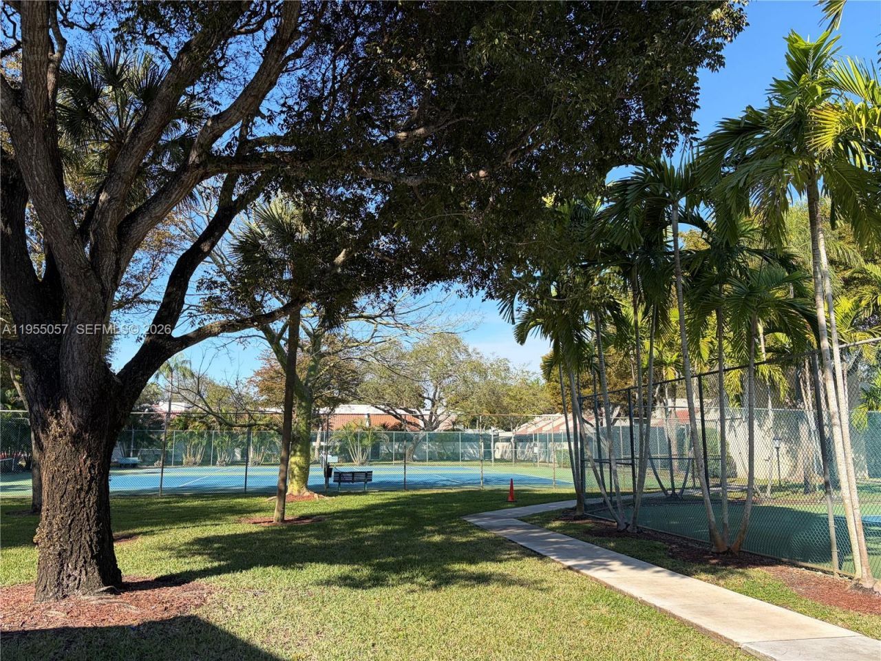 8144 SW 86th Ter, Miami, FL 33143 Photo