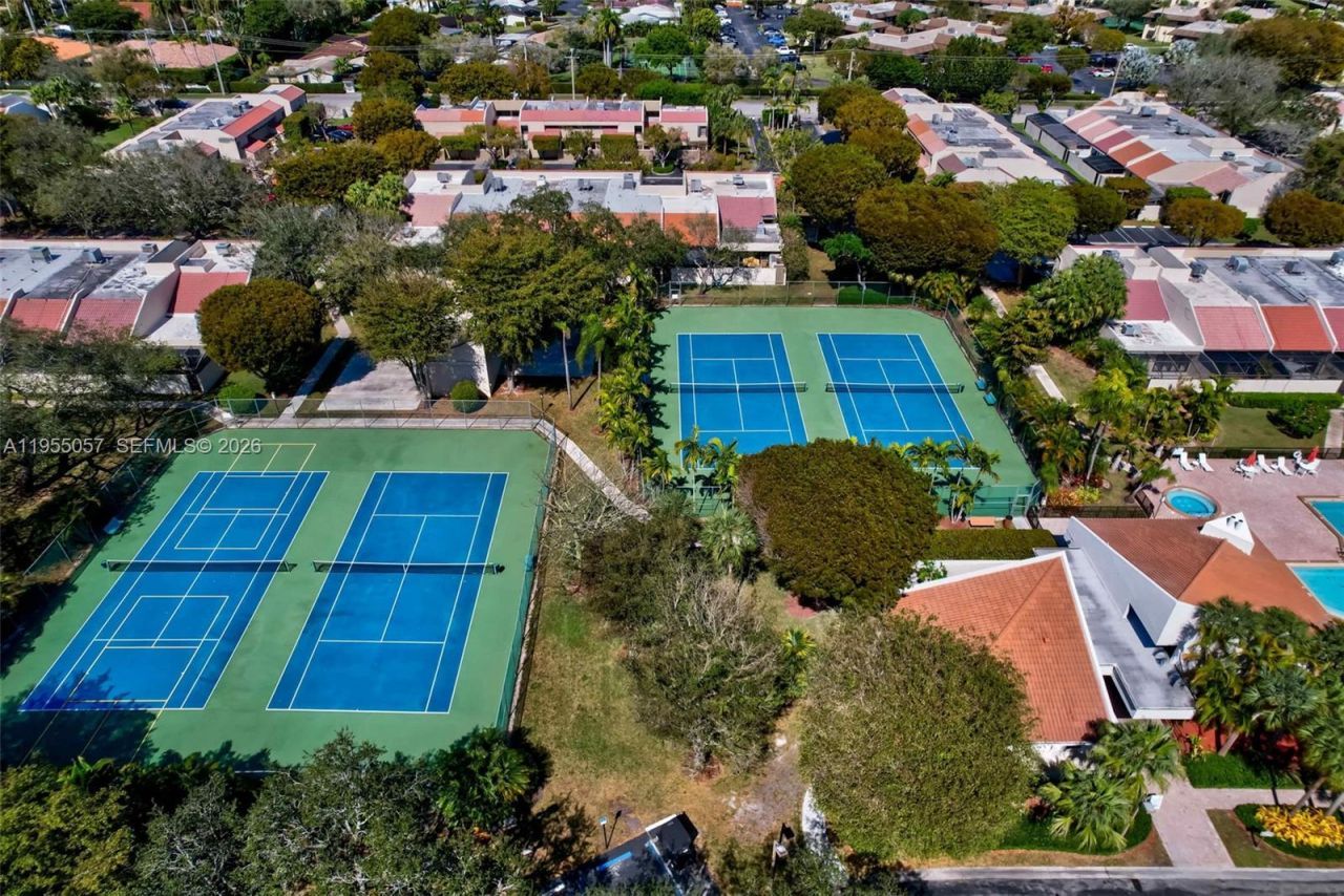 8144 SW 86th Ter, Miami, FL 33143 Photo