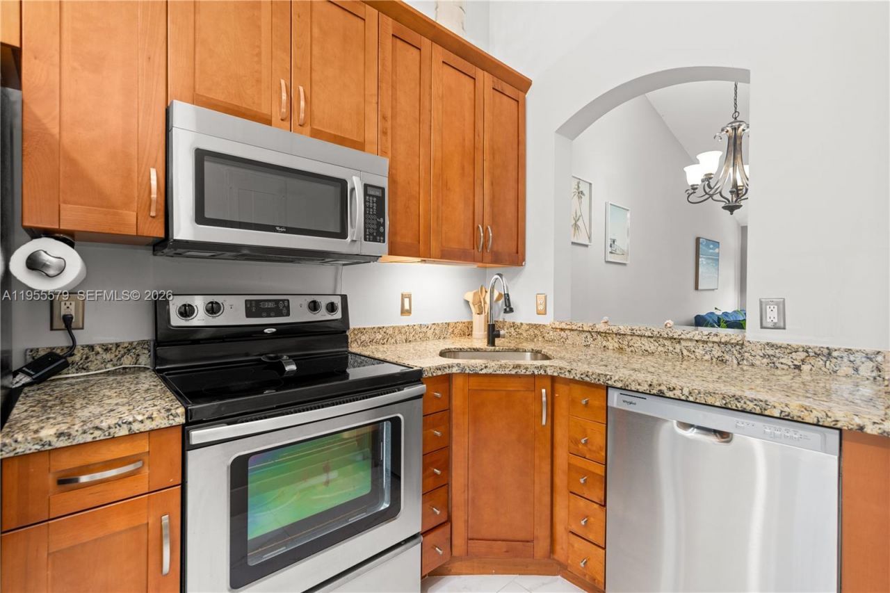 Please Call For Address, Unit 202, Pembroke Pines, FL 33024 Photo