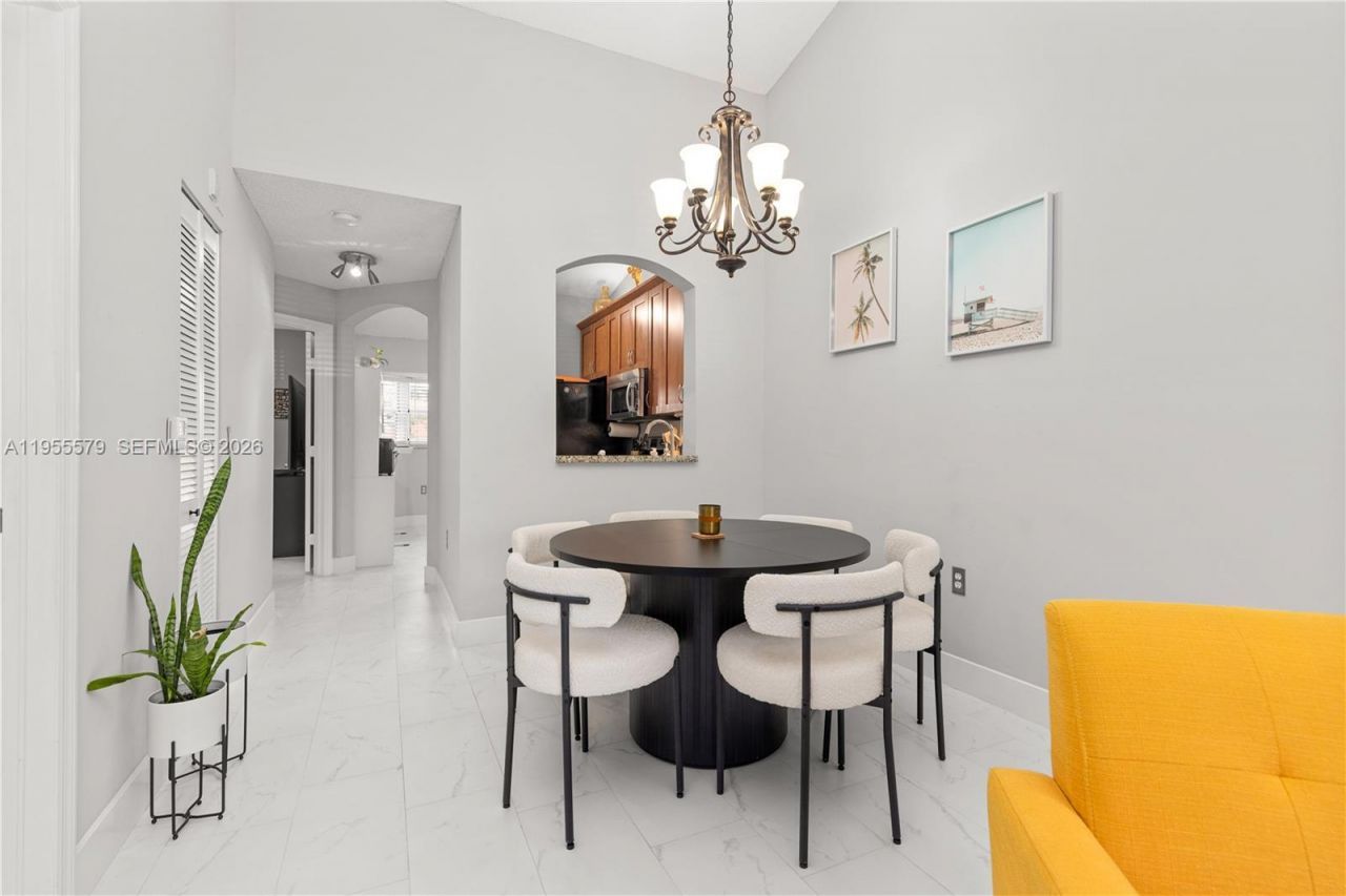 Please Call For Address, Unit 202, Pembroke Pines, FL 33024 Photo