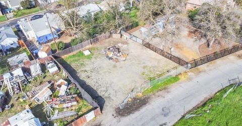 3225 Ermina Dr, Sacramento, CA 95815 Photo