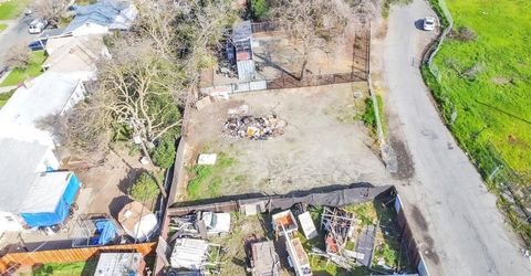 3225 Ermina Dr, Sacramento, CA 95815 Photo